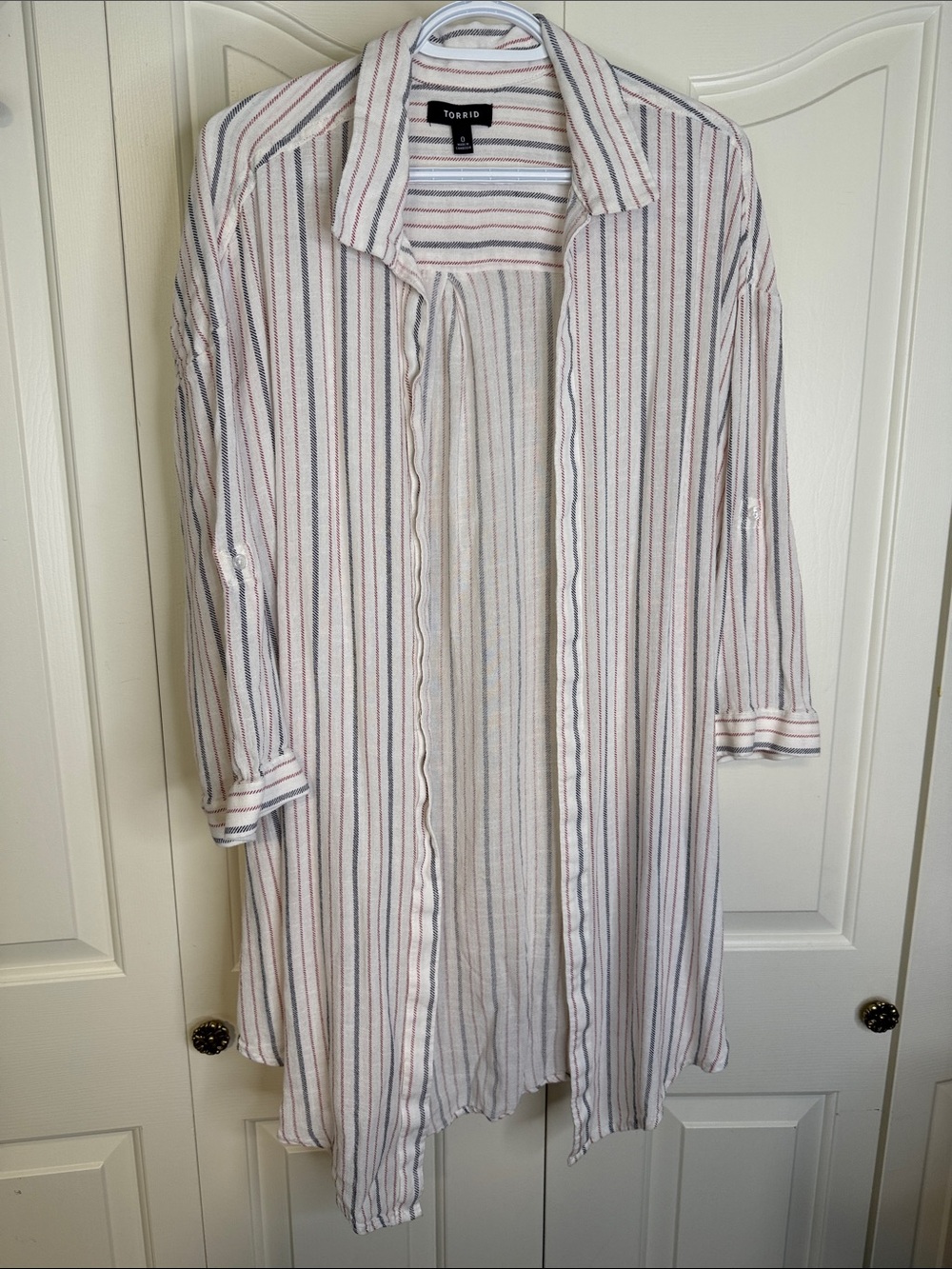 Torrid White Longline Open Front light weight long shirt with Red & Blue Stripes
